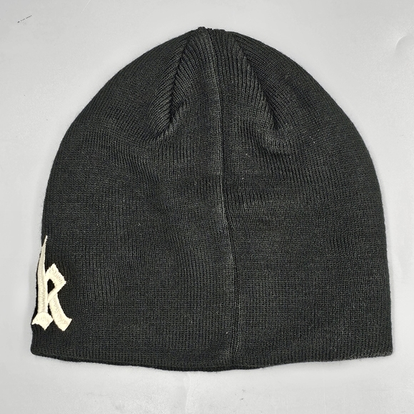 2x Forever 21 Men's Beanie Hats Brand New! - Picture 3 of 5